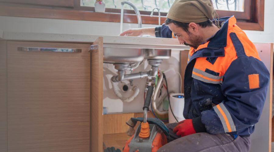Local tankless water heater installation in Ridott, IL